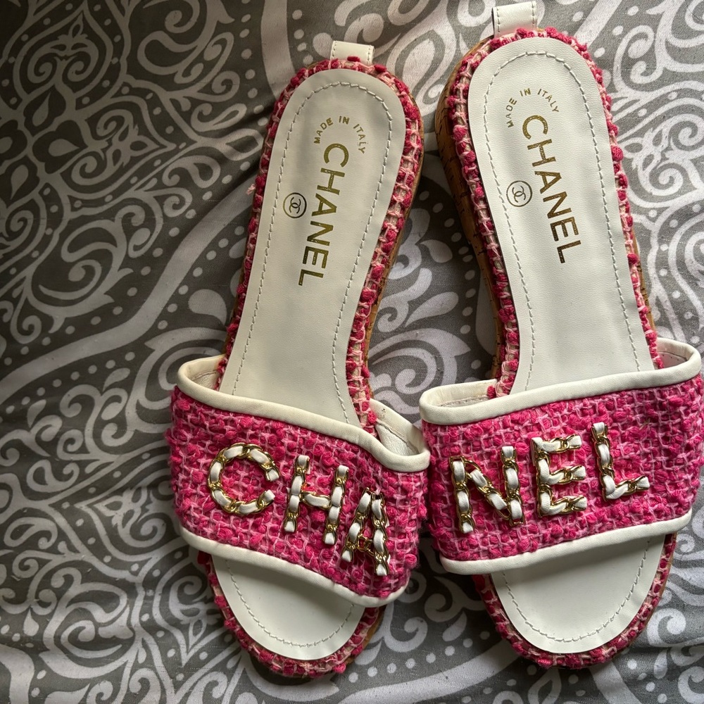 Pink - Picture 3 of 4